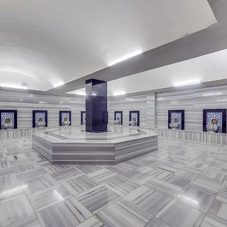 Cemberlitas & Hamam 2*